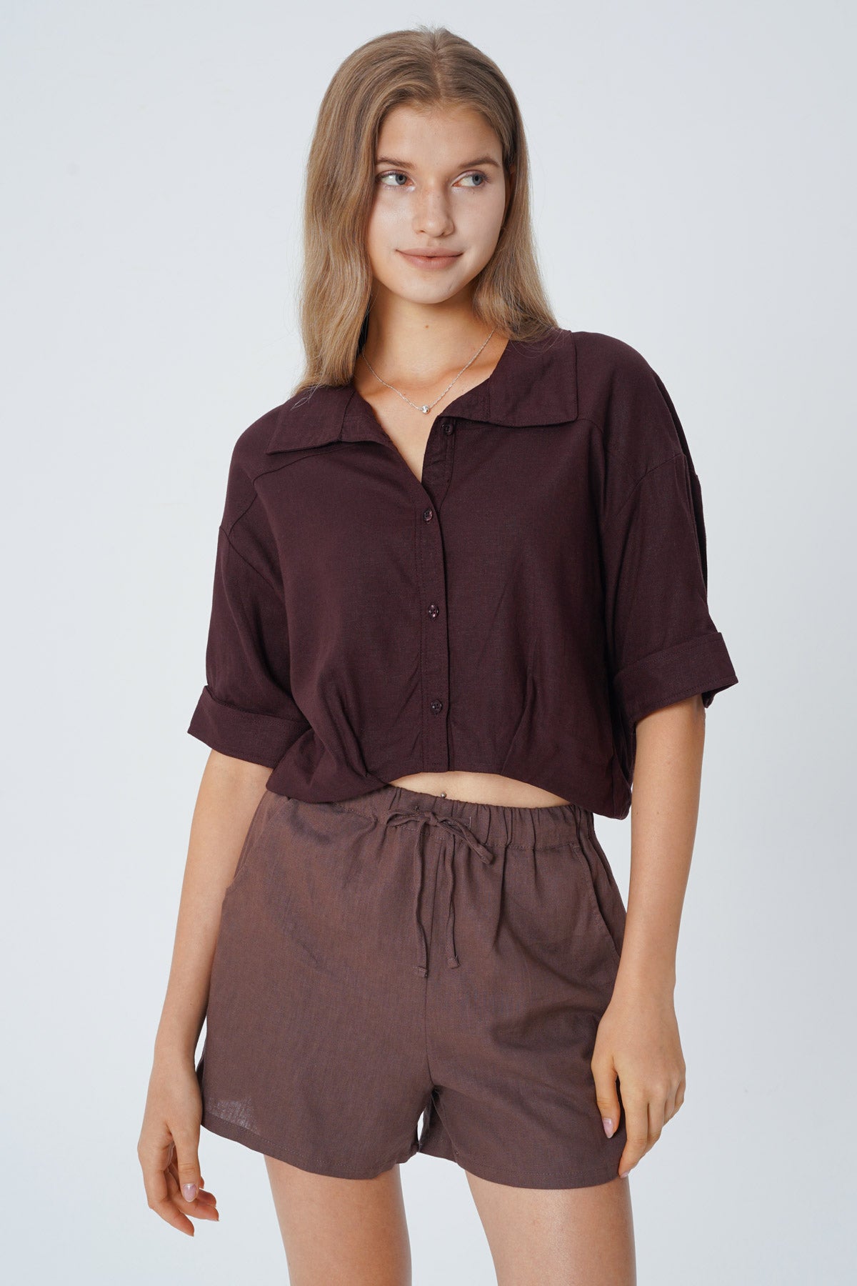 Blusa Loose Cuello Camisero Mujer Café Oscuro