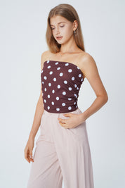 Polera Tight Sin Mangas Hombre Descubierto Mujer Café