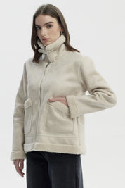 Chaqueta Mujer Slim Cuello Camisero Beige