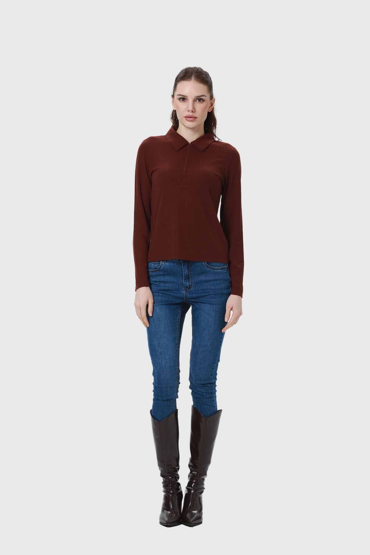 Polera Mujer Medio Cierre Estampado Café