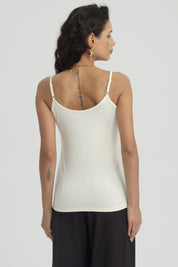 Peto Mujer Pabilo Básico Liso Crema