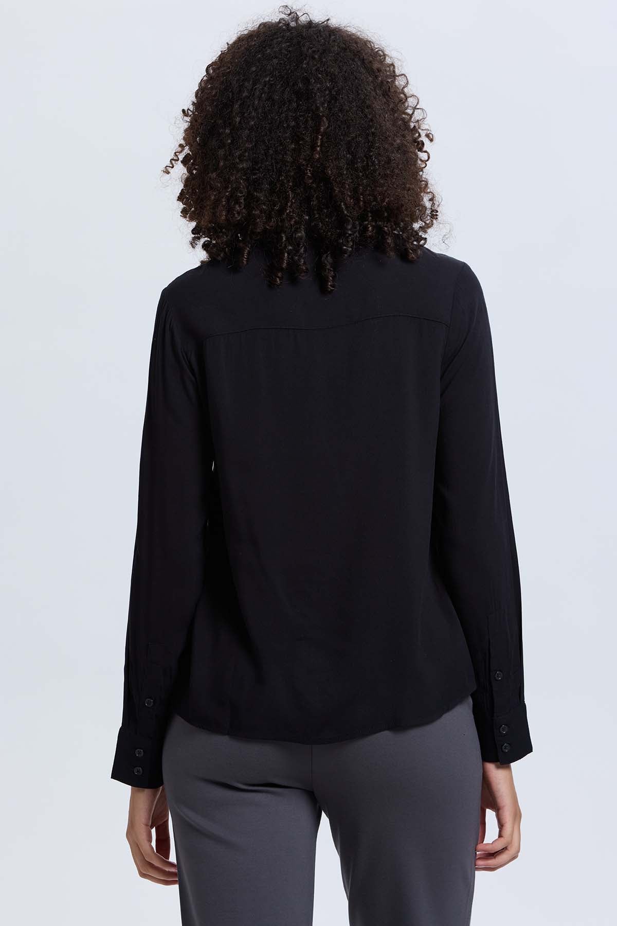 Blusa Mujer Satinada Abotonada Negro