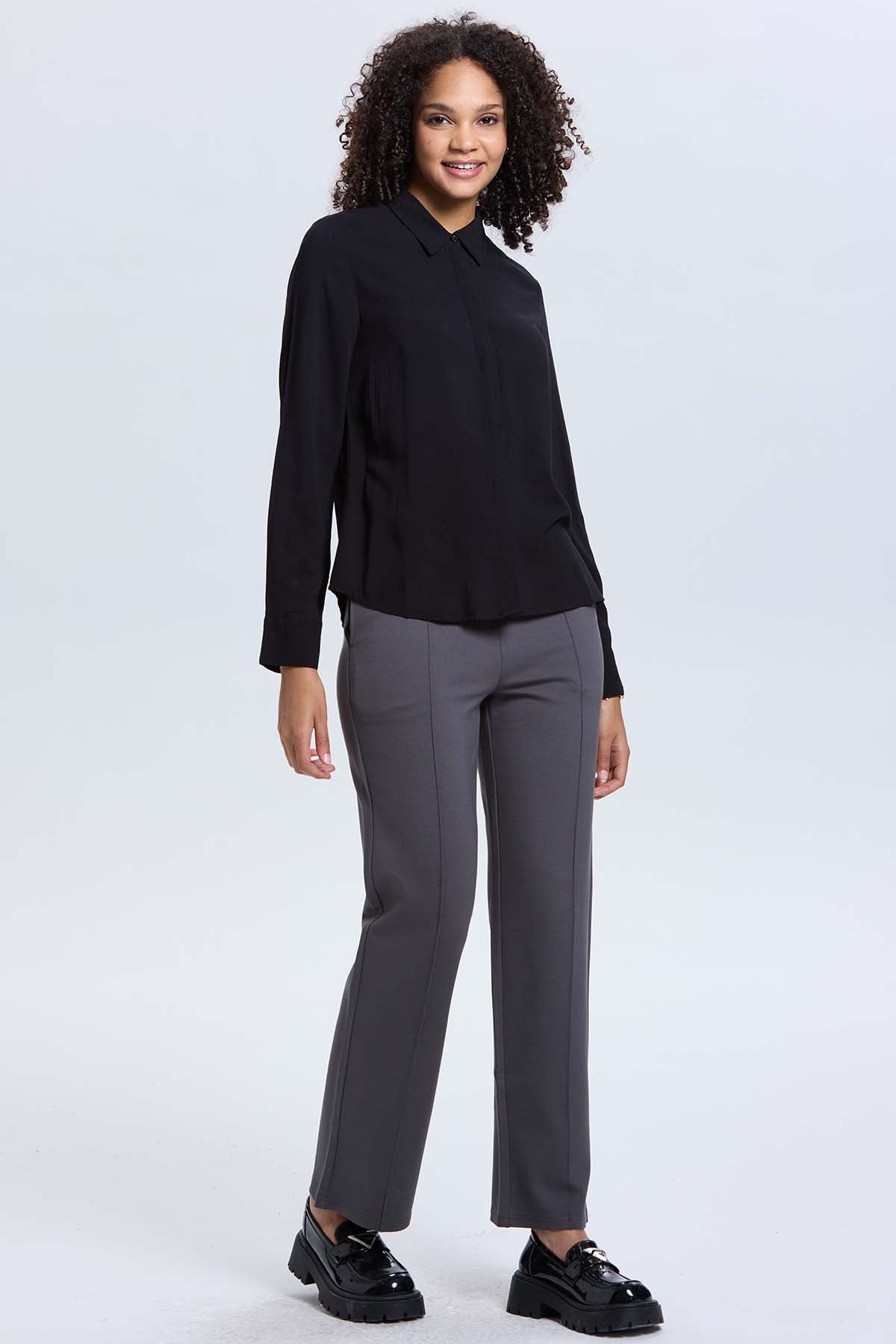 Blusa Mujer Satinada Abotonada Negro