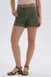 Short Mujer Con Cinturón Verde Musgo