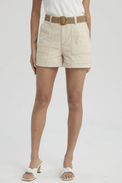 Short Mujer Con Cinturón Arena