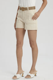 Short Mujer Con Cinturón Arena