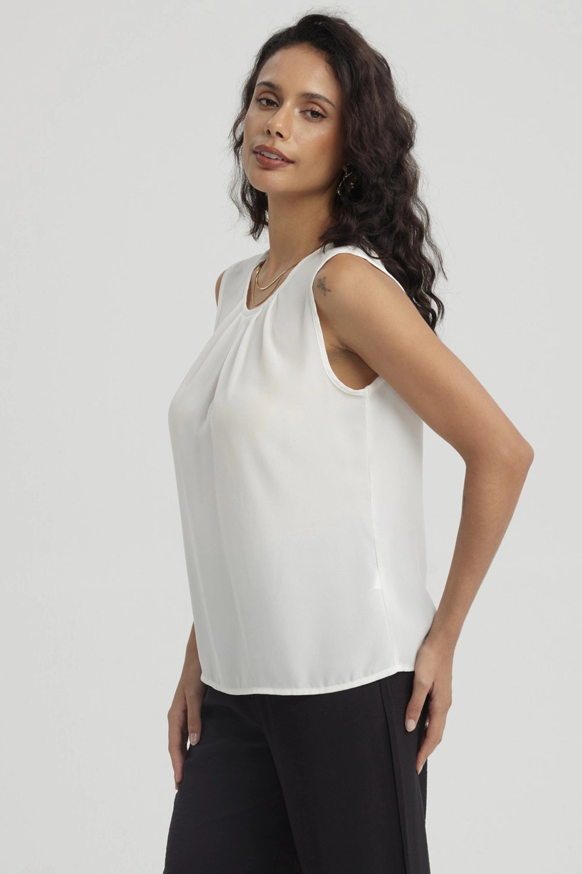 Blusa Mujer Lisa Pliegues Crudo