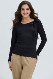 Polera Mujer Abertura y Lazo Negro