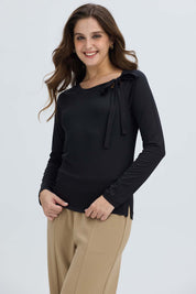 Polera Mujer Abertura y Lazo Negro