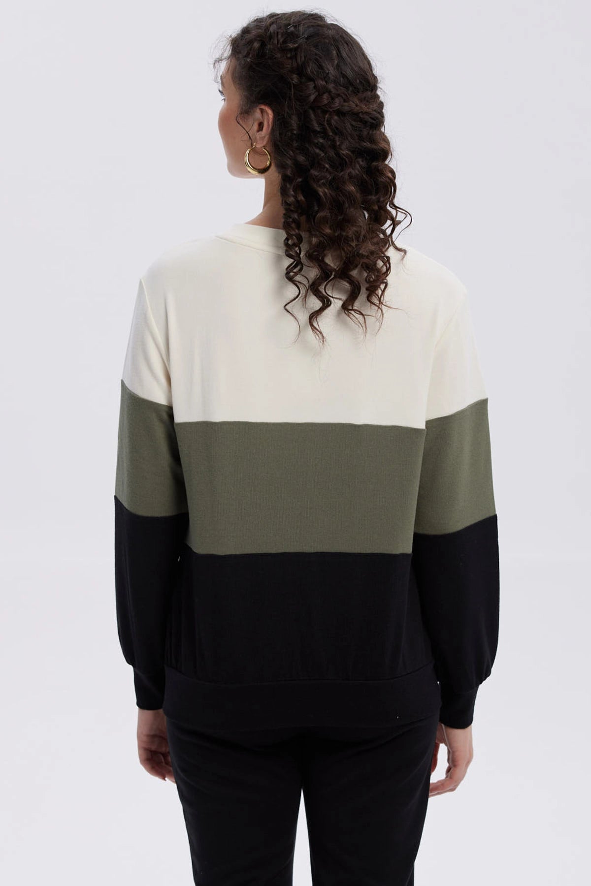 Sweater Mujer En Bloque Verde Militar