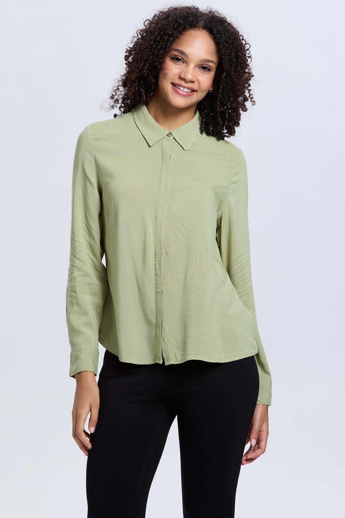 Blusa Mujer Abotonada Verde Musgo