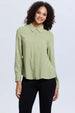 Blusa mujer verde musgo abotonada de manga larga y cuello clásico