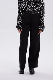 Pantalón Mujer Aplicación Pu Pretina Negro
