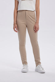 Calza Mujer Lineas Cierre Delantero Beige