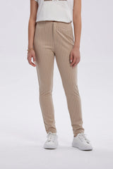 Calza Mujer Lineas Cierre Delantero Beige