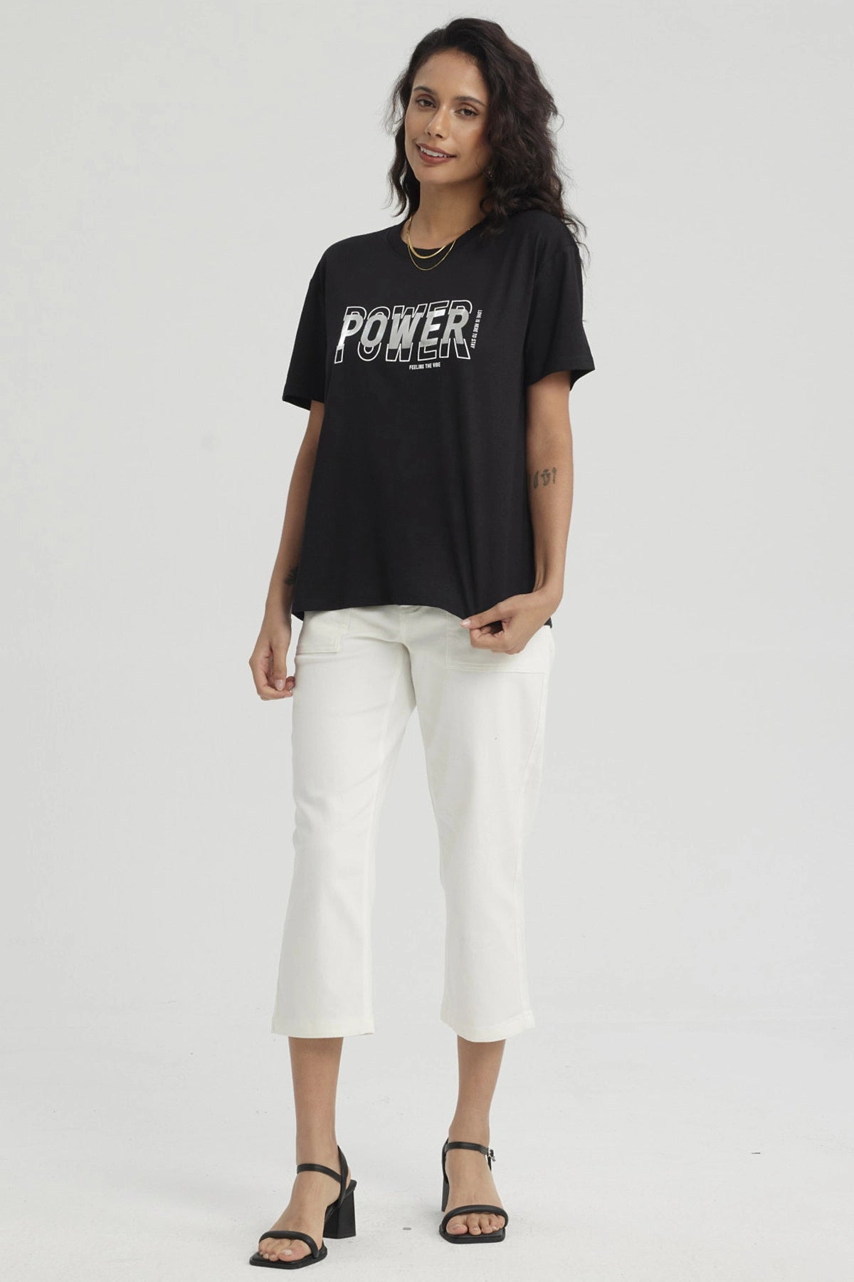 Polera Mujer Print Con Aplicación Negro