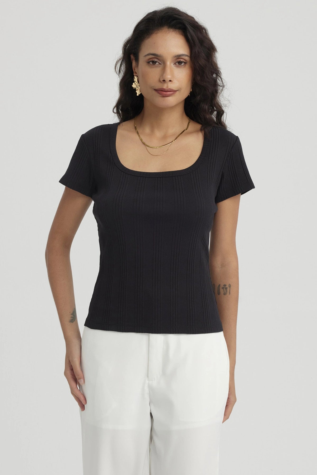 Polera Mujer Escote Cuadrado Negro