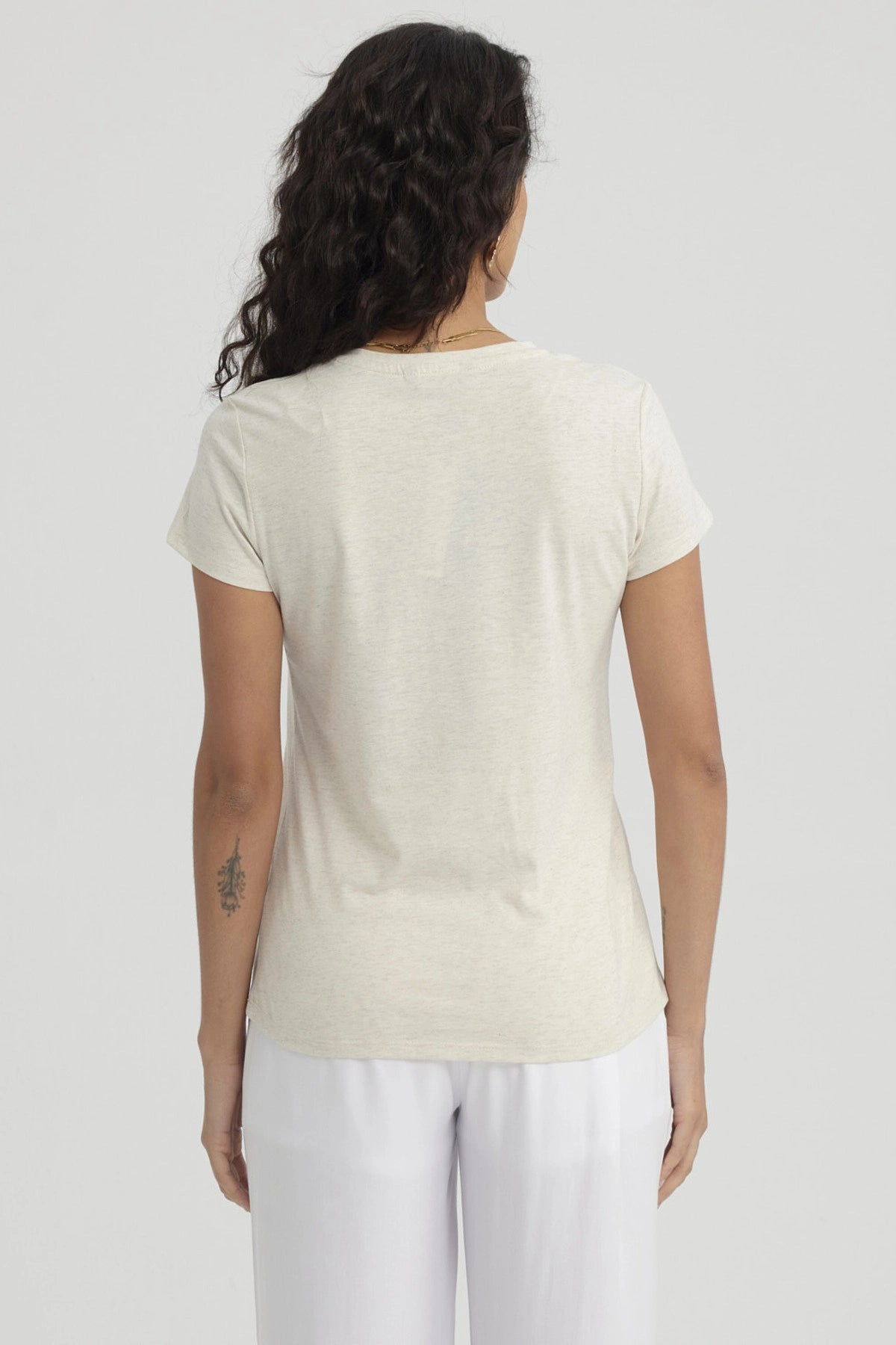 Polera Mujer Print Mujeres Con Aplicación Beige