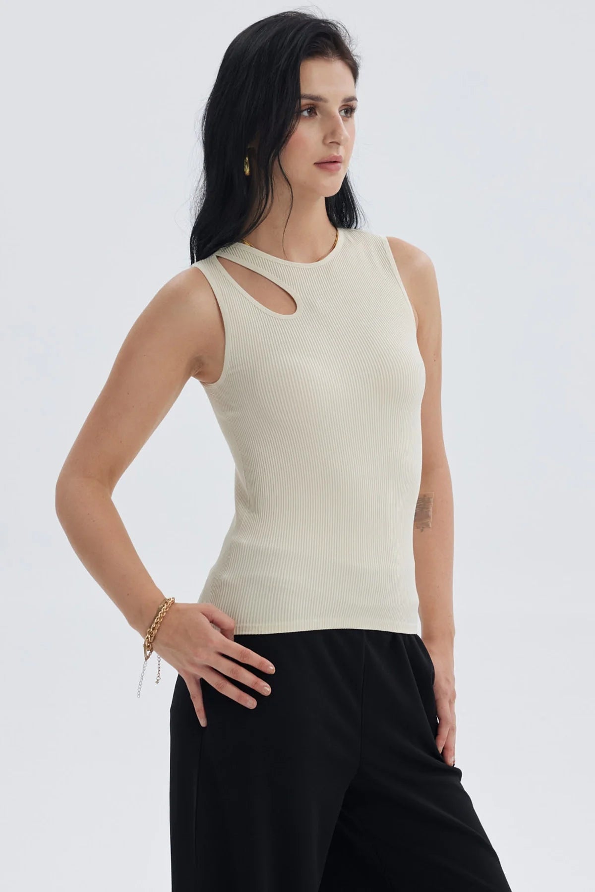 Polera Mujer Lisa Abertura Arena