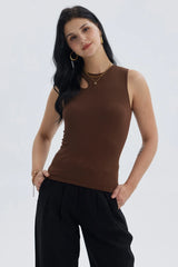 Polera Mujer Lisa Abertura Café Oscuro