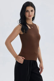 Polera Mujer Lisa Abertura Café Oscuro