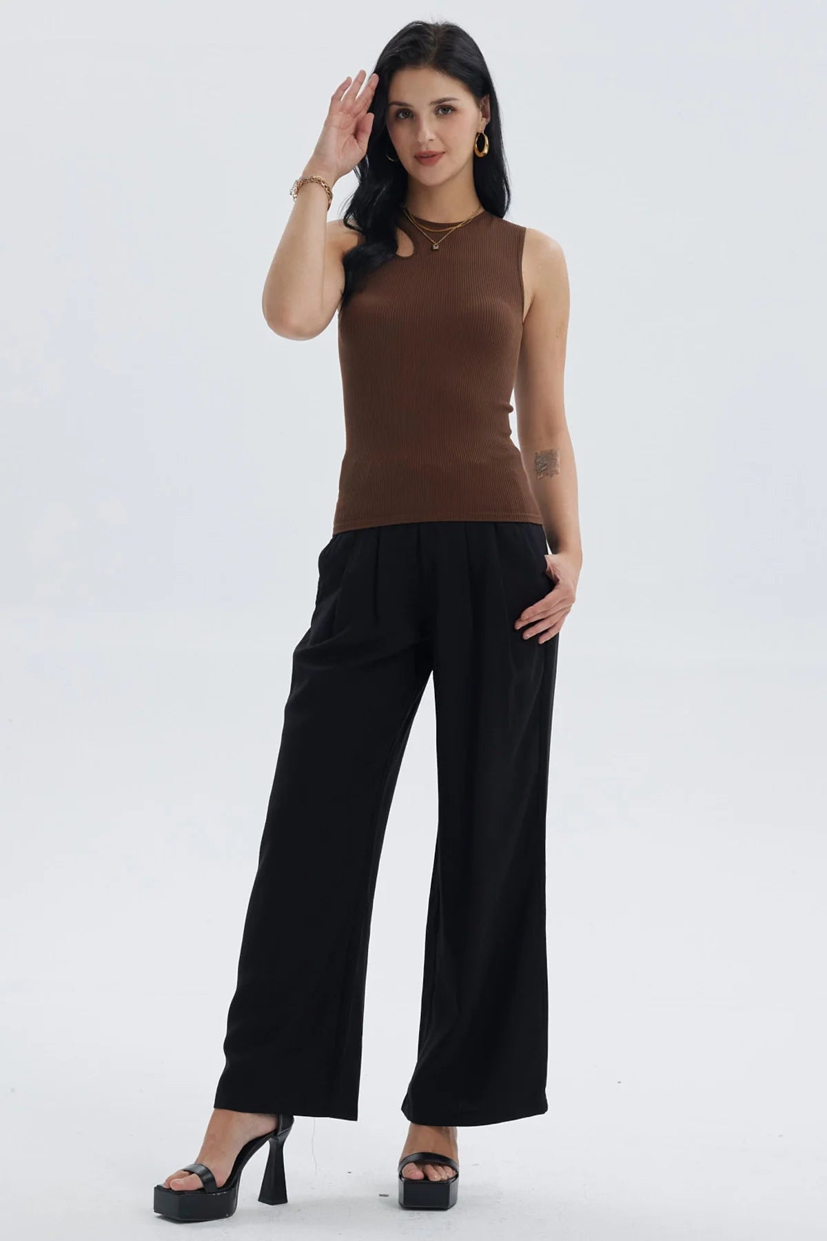 Polera Mujer Lisa Abertura Café Oscuro