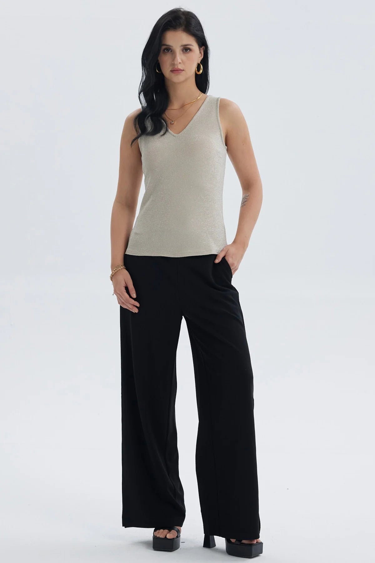 Polera Mujer Pabilo Lisa Con Textura Dorado