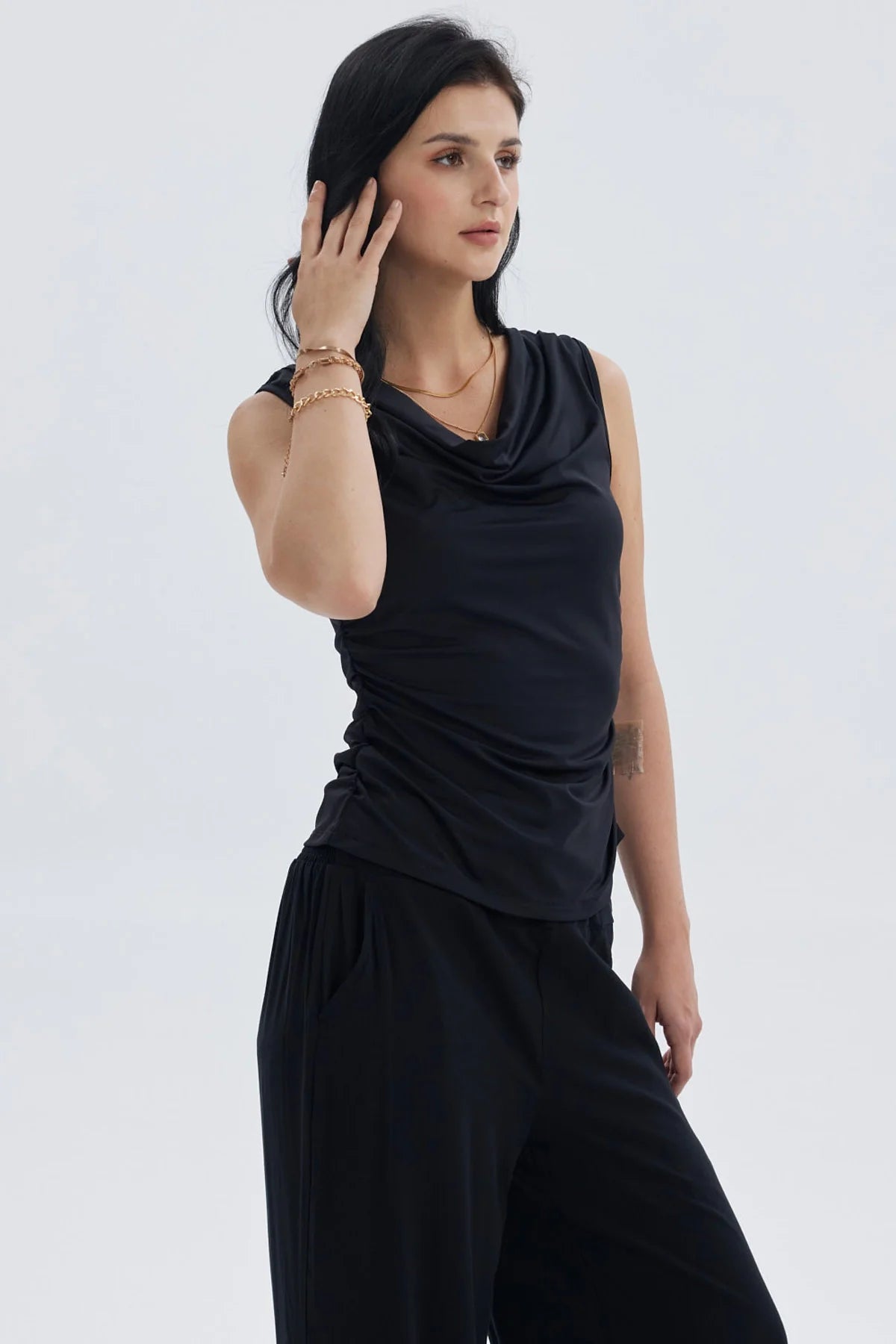 Polera Mujer Cuello Espalda Negro