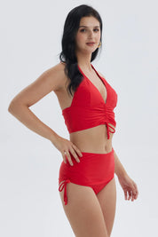 Traje de baño rojo para mujer con escote en V y detalles de ajuste en cintura