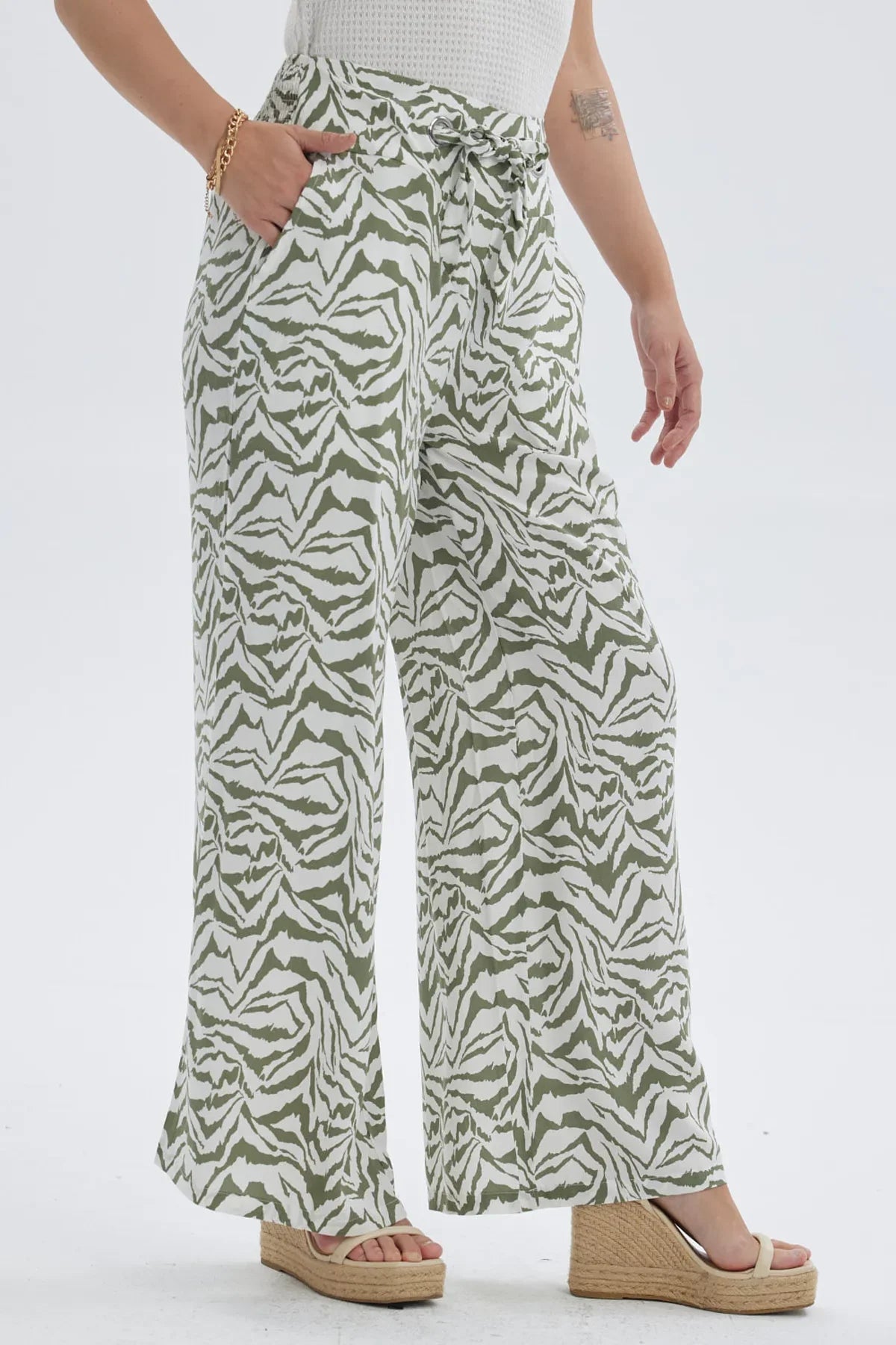 Pantalón Mujer Lazo Con Argolla Verde Musgo