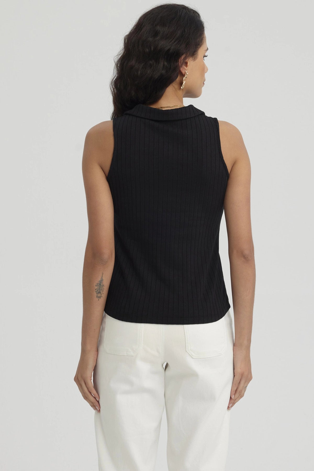 Polera Mujer Rib Medio Cierre Negro