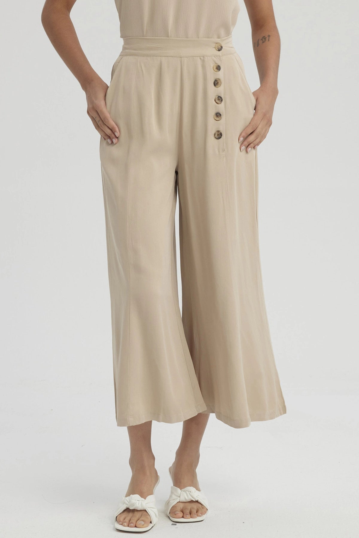 Pescador Mujer Botones Costados Crudo