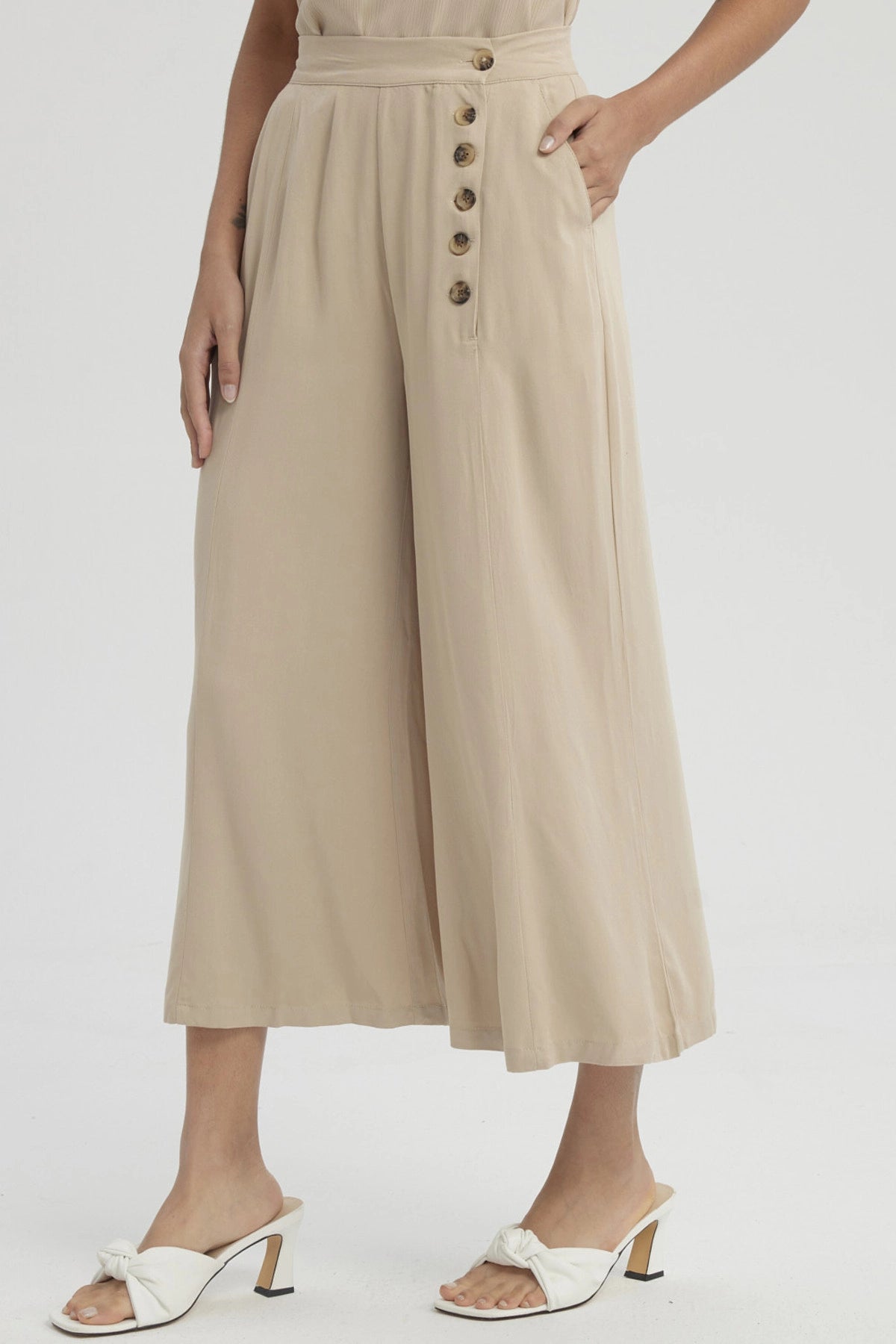 Pescador Mujer Botones Costados Crudo