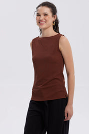 Polera Mujer Con Textura Y Abertura Café Oscuro