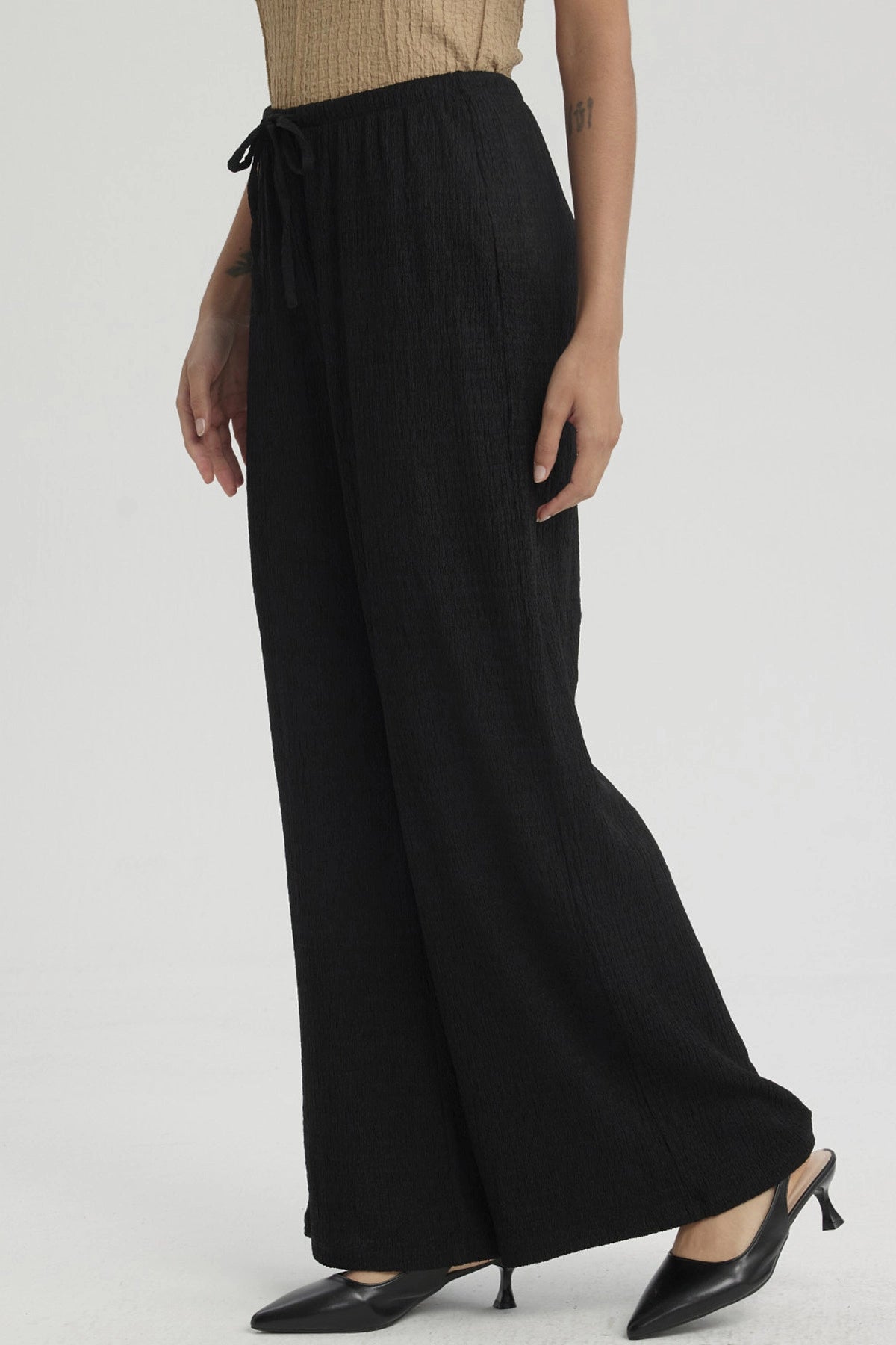 Pantalón Mujer Textura Pretinas Con Cordón Negro