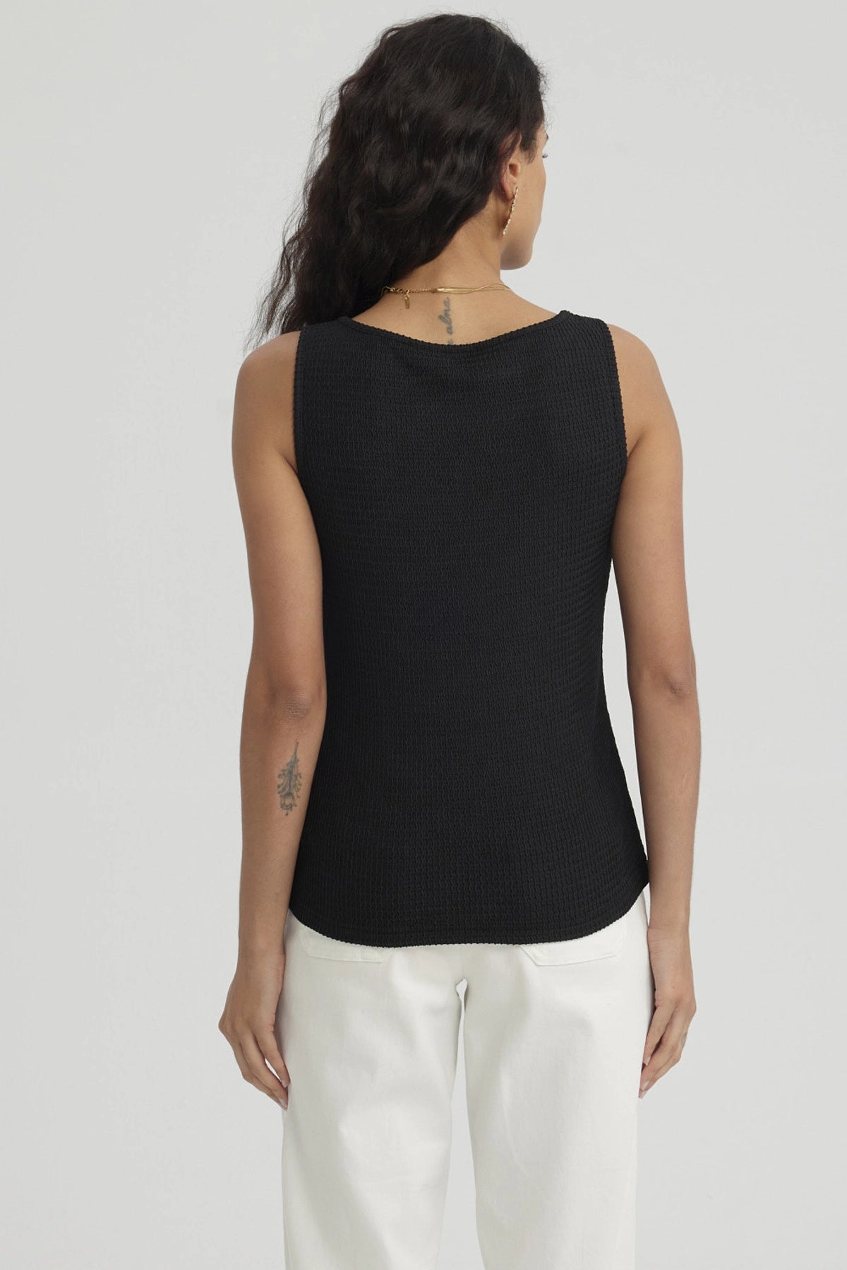 Polera Mujer Con Bote Textura Negro