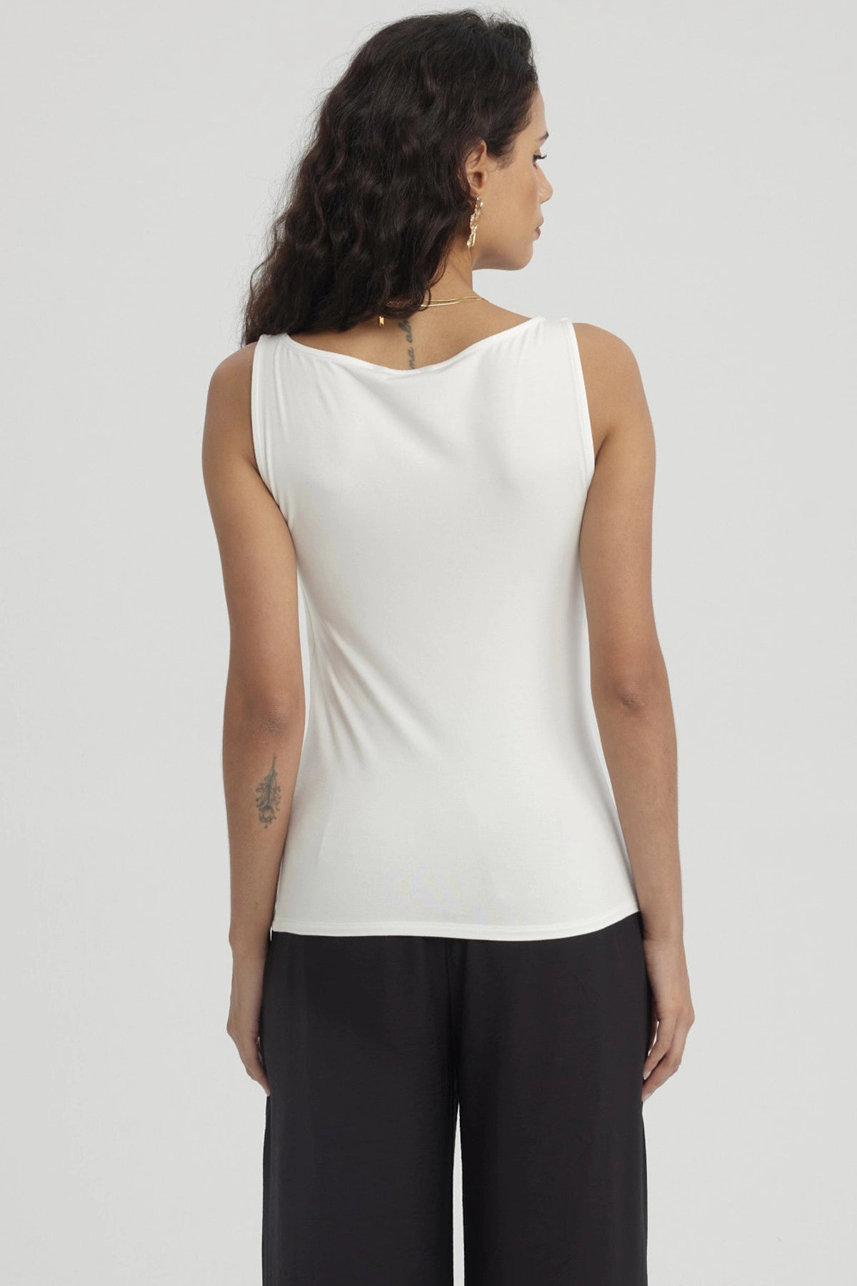 Polera Mujer Drapeado Aplicación Crudo