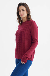 Sweater mujer rojo con diseño trenzado frontal en acrílico ideal para días fríos prenda sin estampa lisa