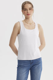 Polera blanca de mujer sin mangas lisa de doble capa perfecta para un look casual y fresco