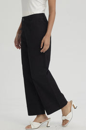 Pantalón Mujer Pliegues Delanteros Negro