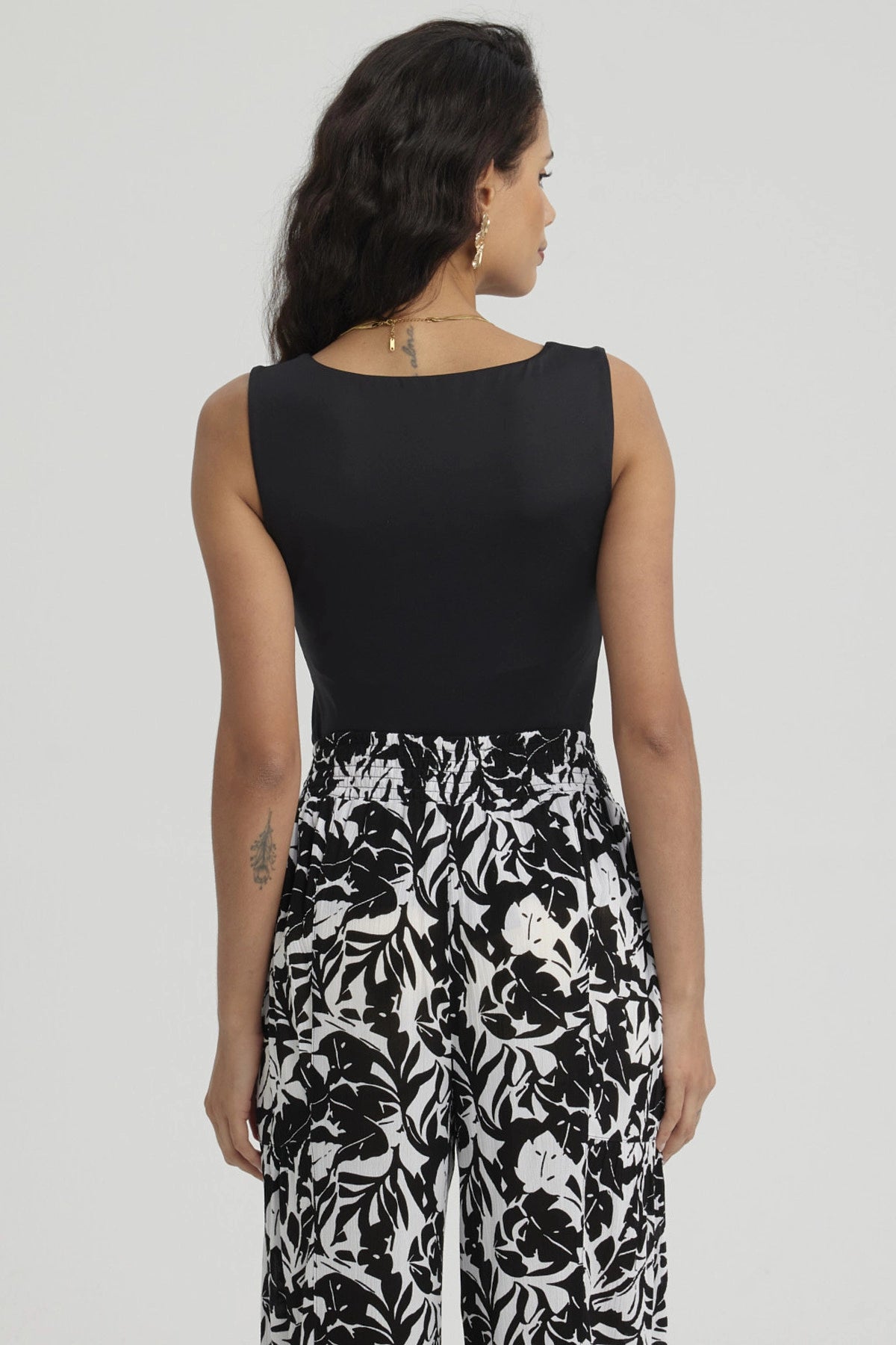 Polera Mujer Escote Cuadrado Negro
