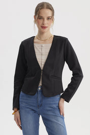 Blazer negro mujer sin solapa liso ajustado con bolsillos frontales diseño elegante y minimalista