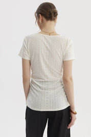 Polera mujer escote cuadrado crudo con diseño calado floral en toda la prenda estilo casual sin estampa lisa
