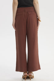 Pantalón palazzo café oscuro con cinturón y hebilla grande sin estampa estilo elegante y relajado para mujer