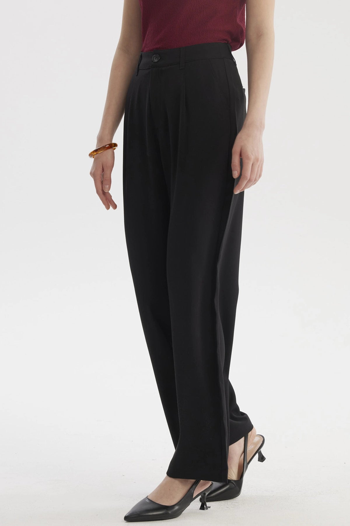 Pantalón Mujer Sastrero Calce Recto Negro