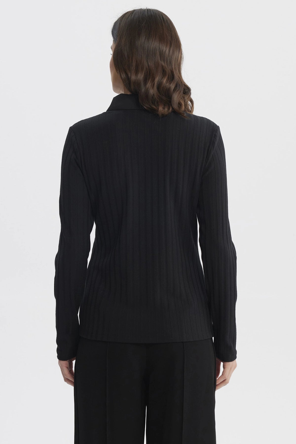 Polera Mujer Cuello Camisero Negro