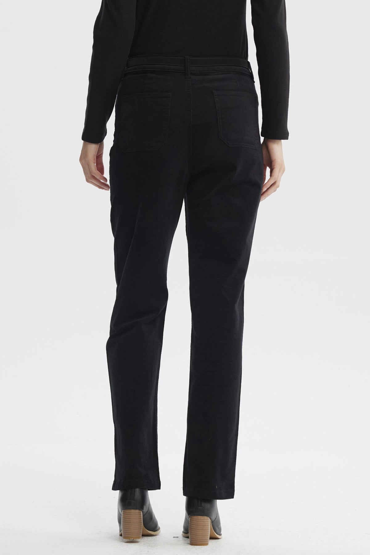 Pantalón Mujer Cotelé Calce Slim Negro