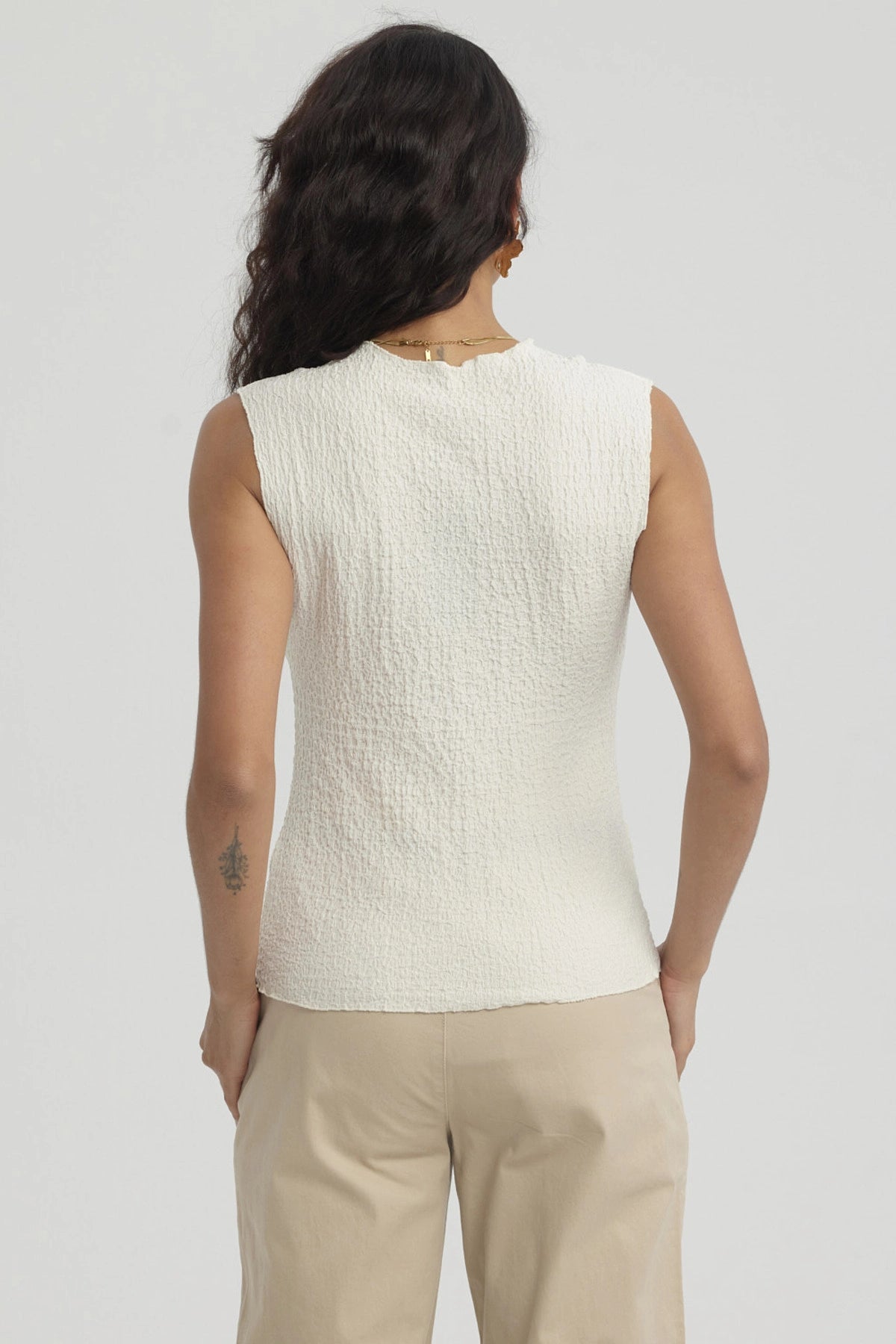 Polera Mujer Texturizada Crema