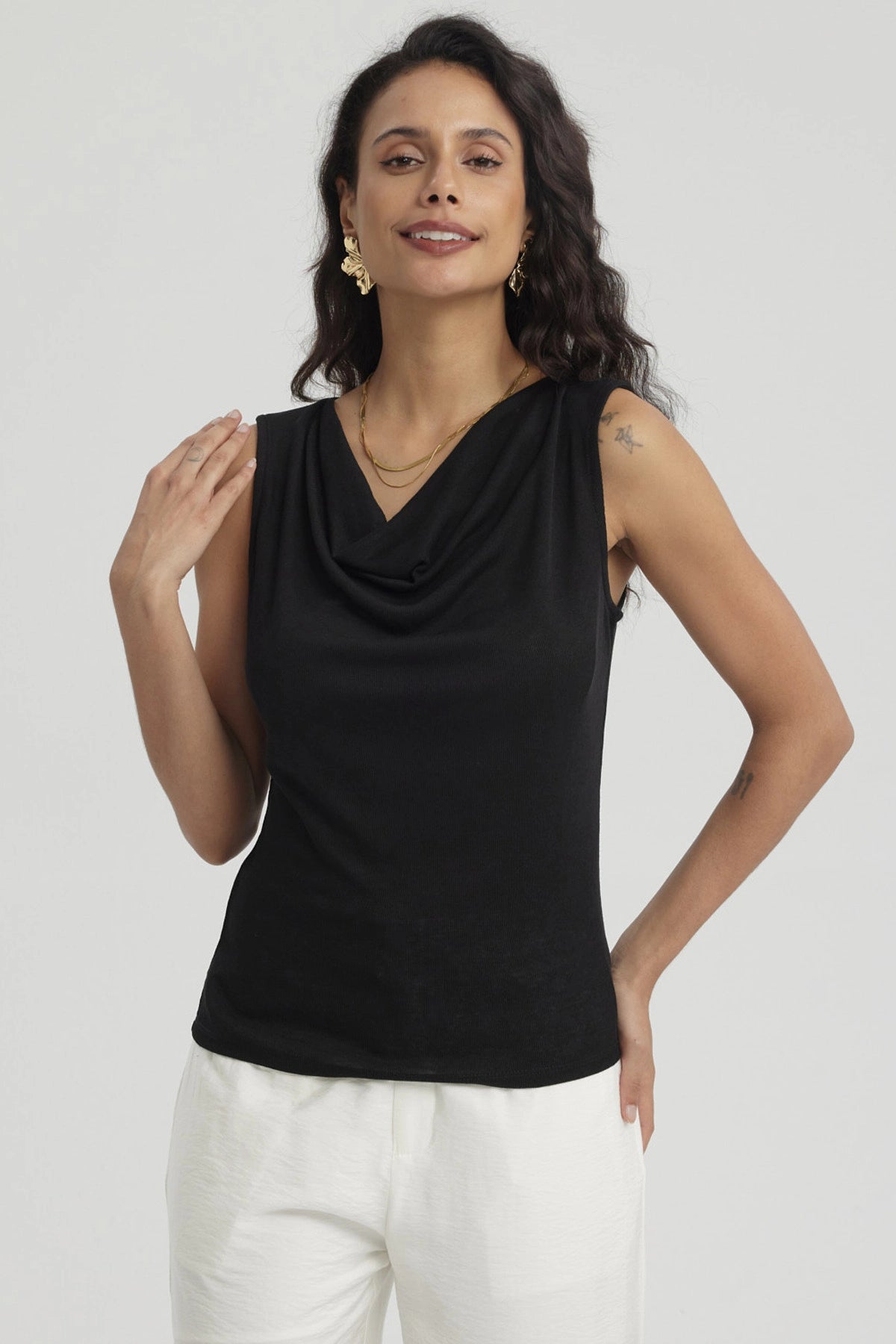 Polera Mujer Cuello Drapeado Negro