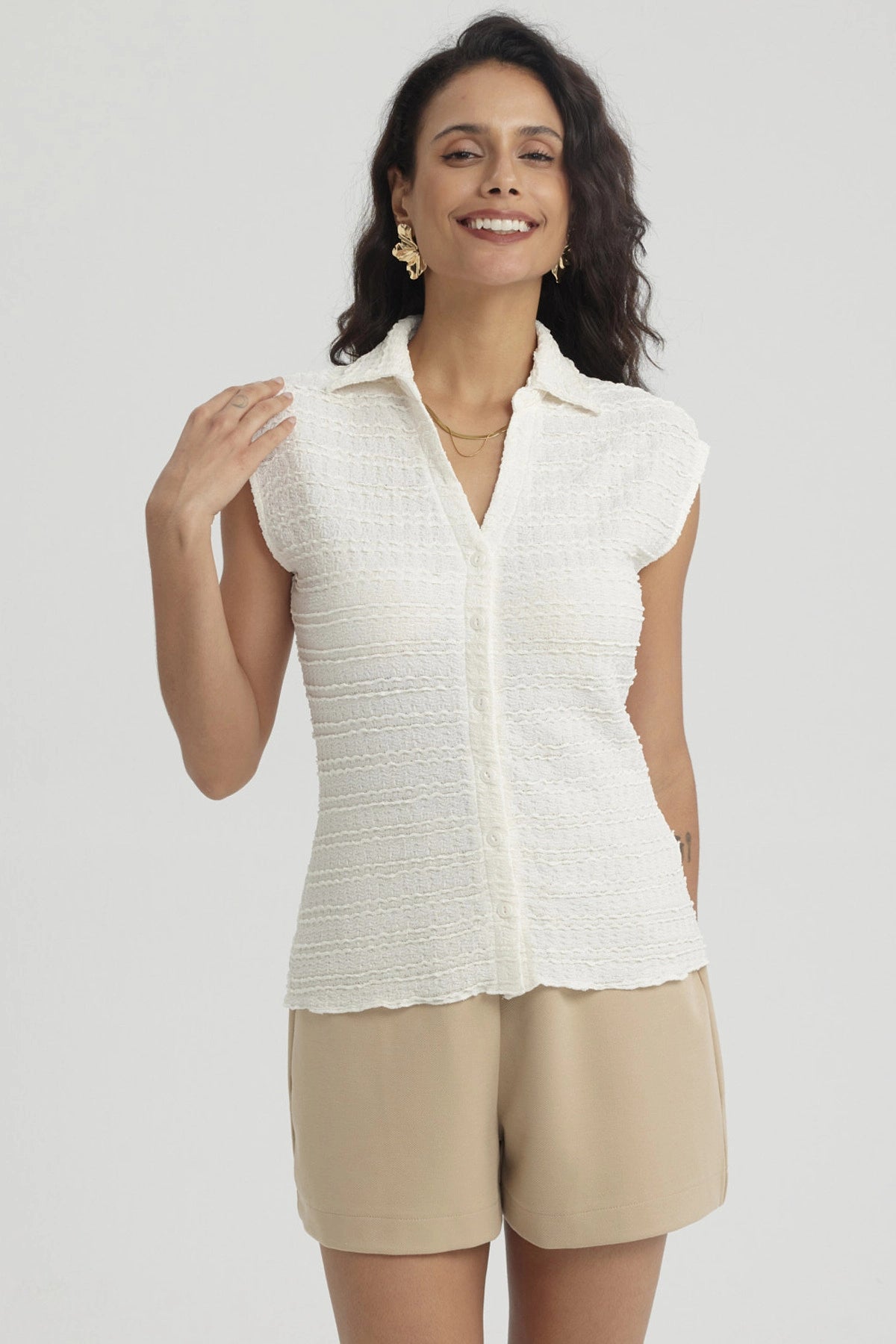 Polera Mujer Textura Abotonada Crudo